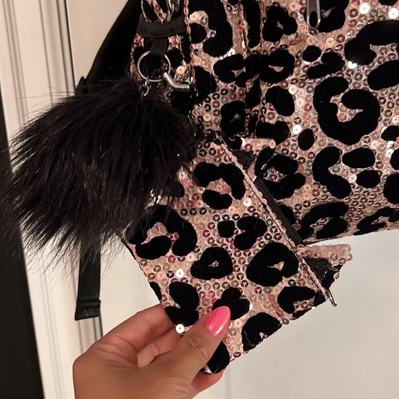Cheetah / Leopard sequin Justice initial N backpack - Picture 2 of 4
